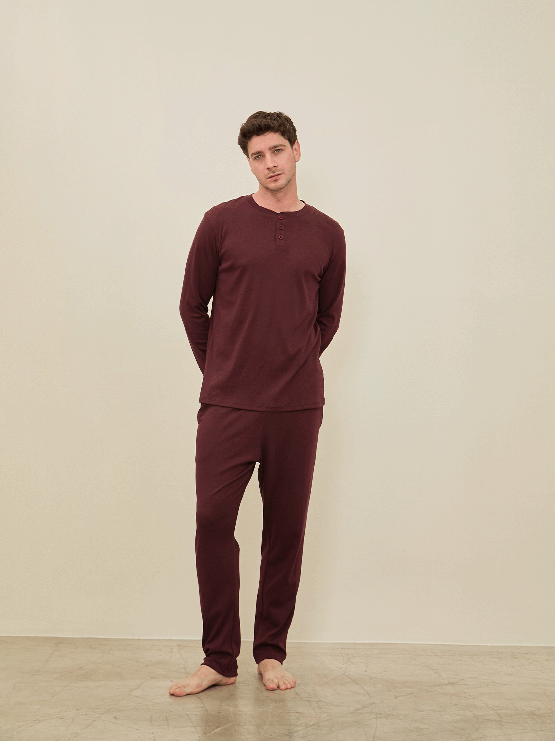 Renzo Burgundy