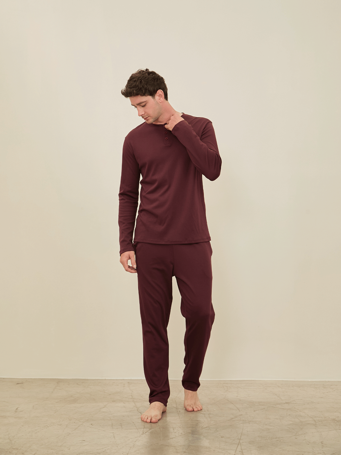 Renzo Burgundy