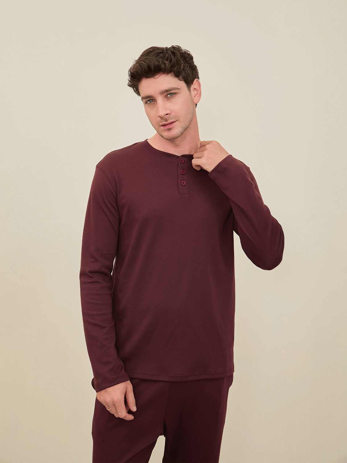 Renzo Burgundy