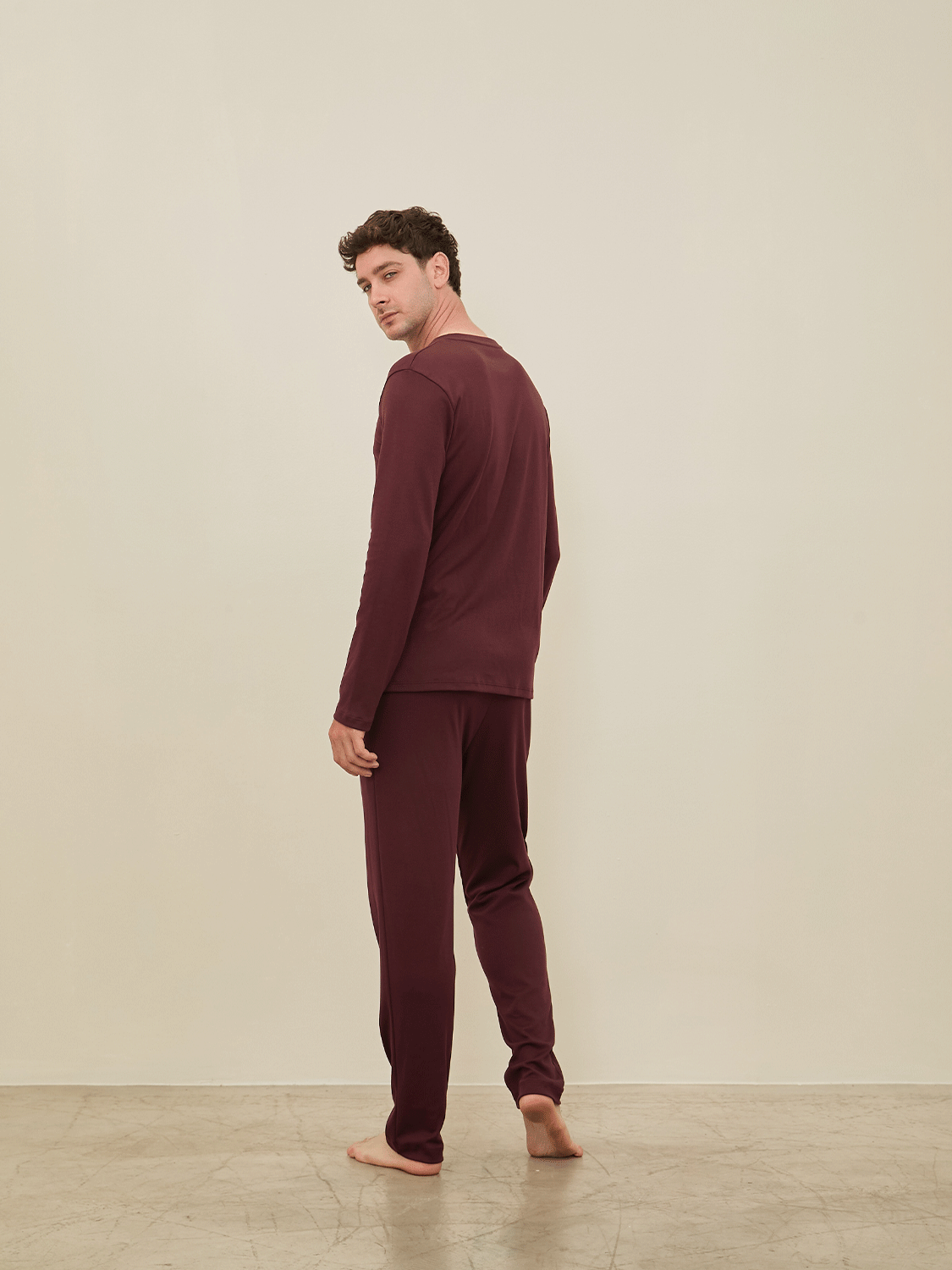 Renzo Burgundy